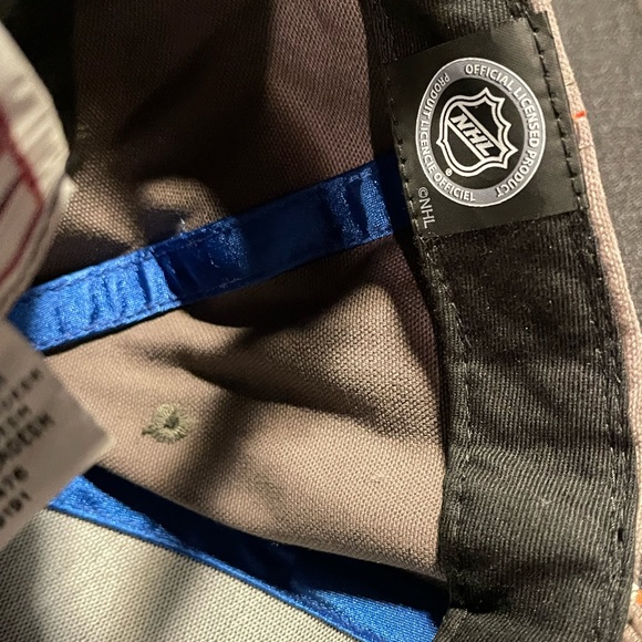 Blackhawk’s American Needle hat floral - Picture 9 of 9